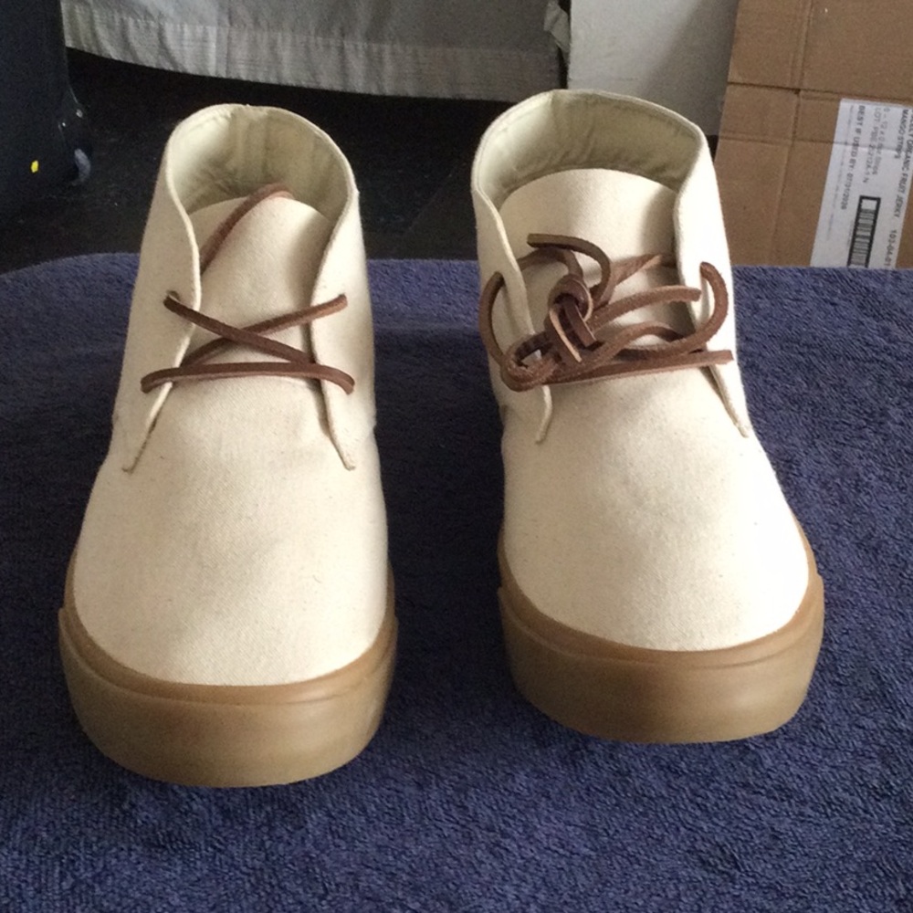 Men's Canvas Chukka Sneakers in Cream with Brown Sole